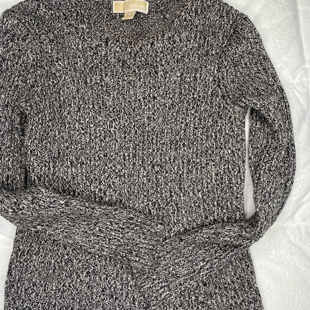 Gray sweater